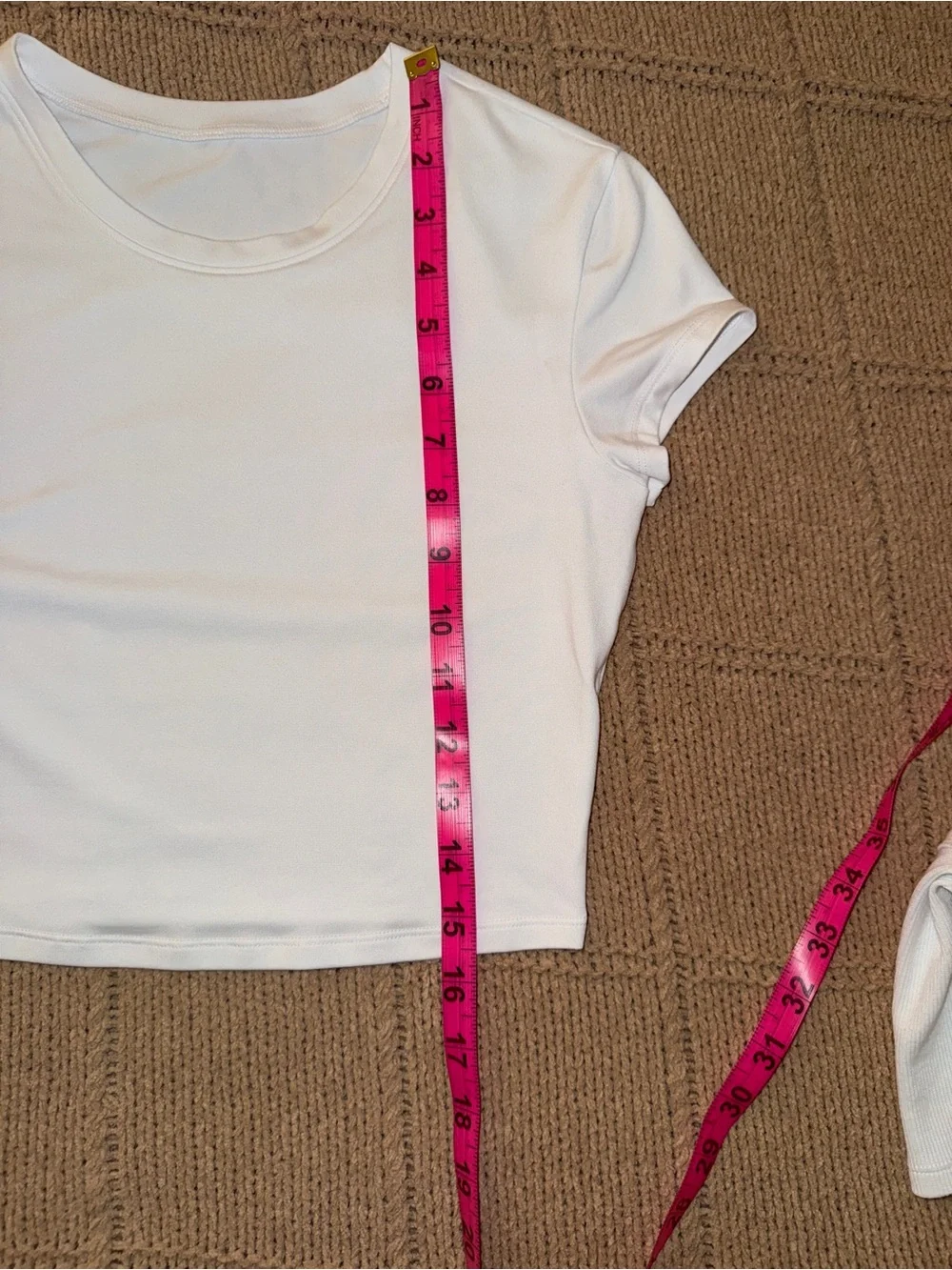 16.  Alosoft Crop Finesse Short Sleeve